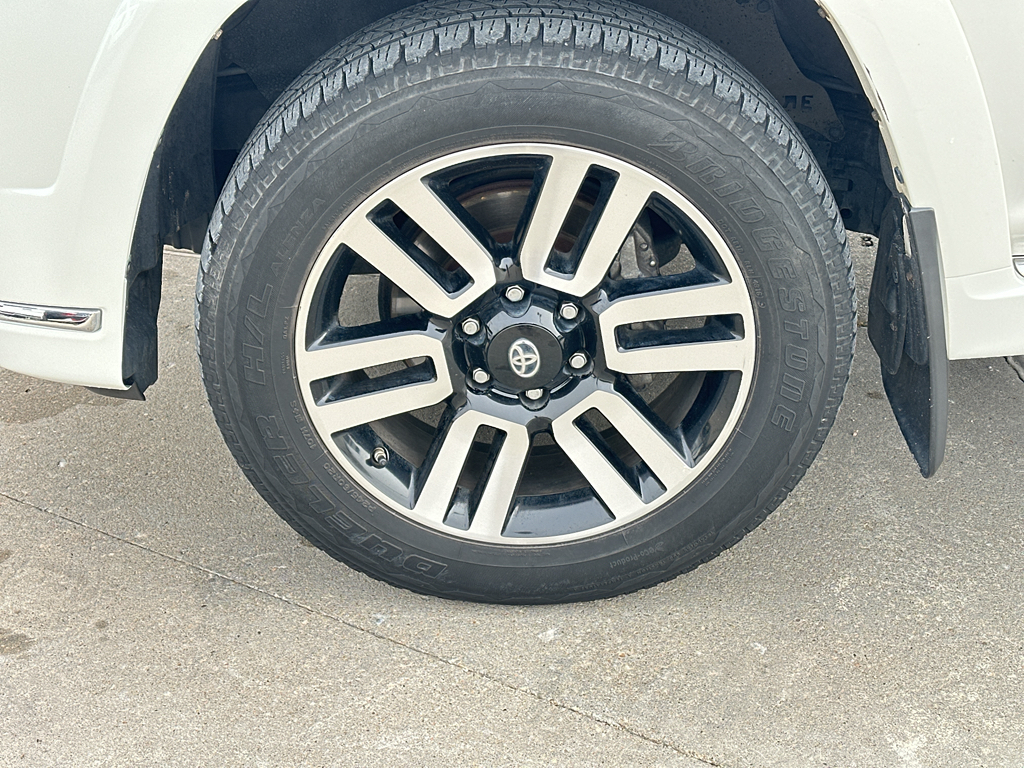 2014 Toyota 4Runner Limited photo 3