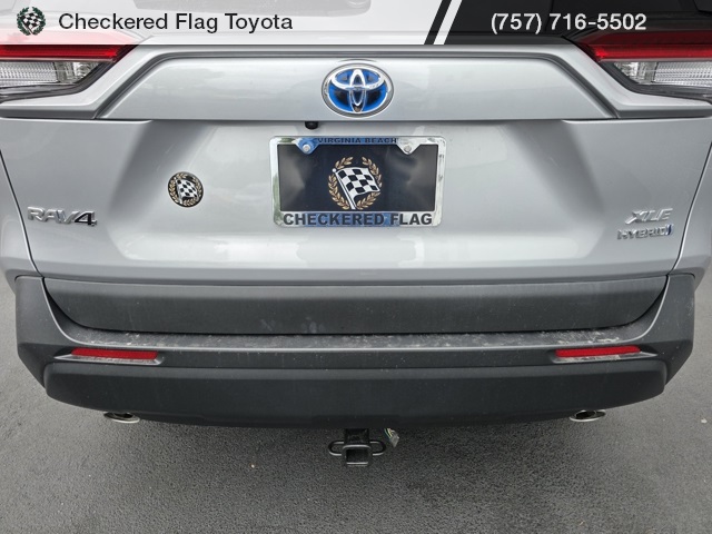 2024 Toyota RAV4 Hybrid XLE photo 12