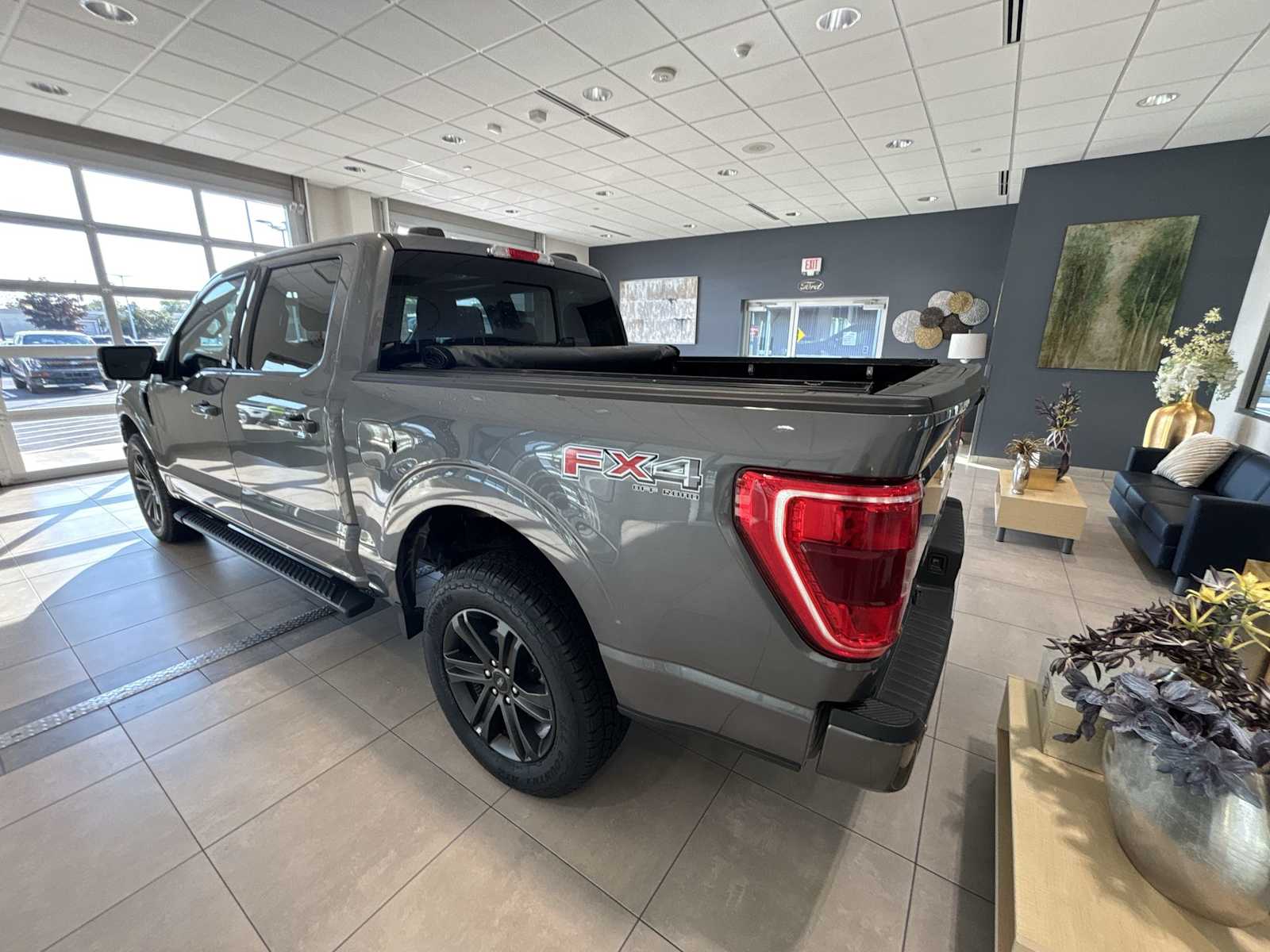 2022 Ford F-150 XLT photo 4