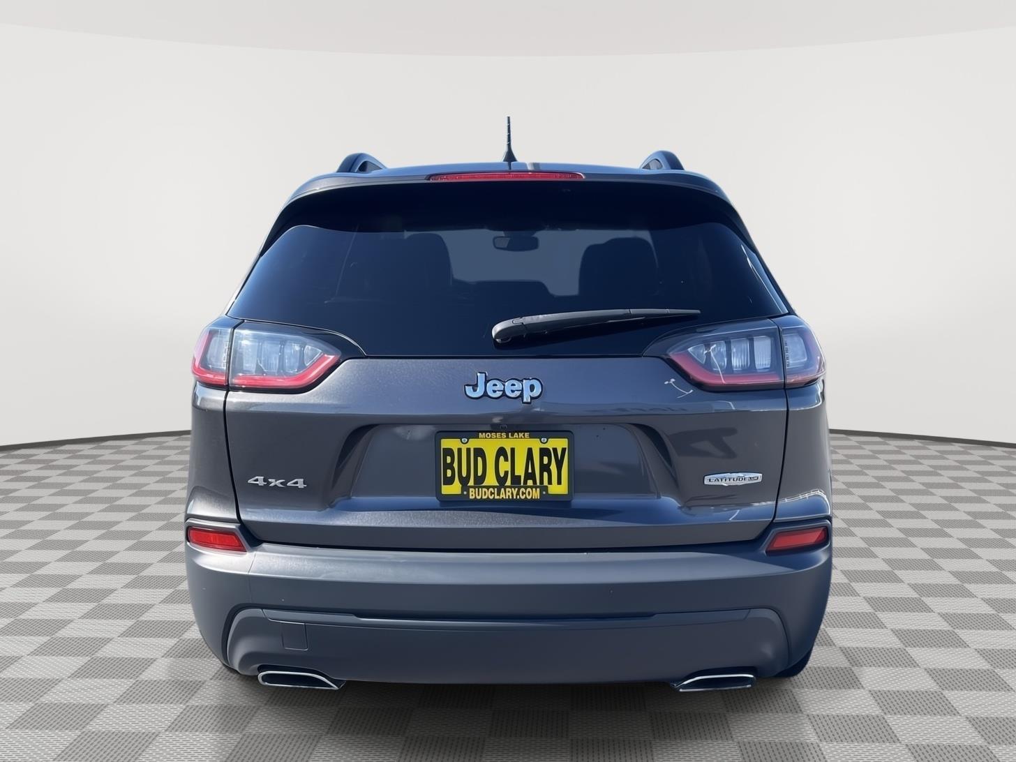 2022 Jeep Cherokee Latitude Lux photo 3