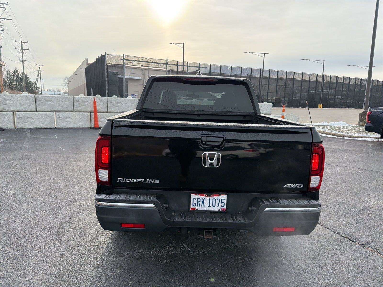 2019 Honda Ridgeline Sport photo 3