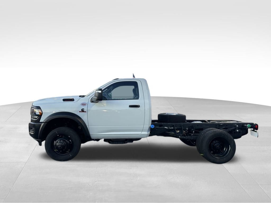 2024 Ram 5500 Tradesman photo 2