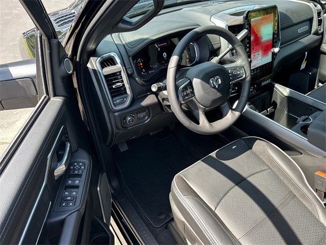2025 Ram 2500 Laramie photo 27