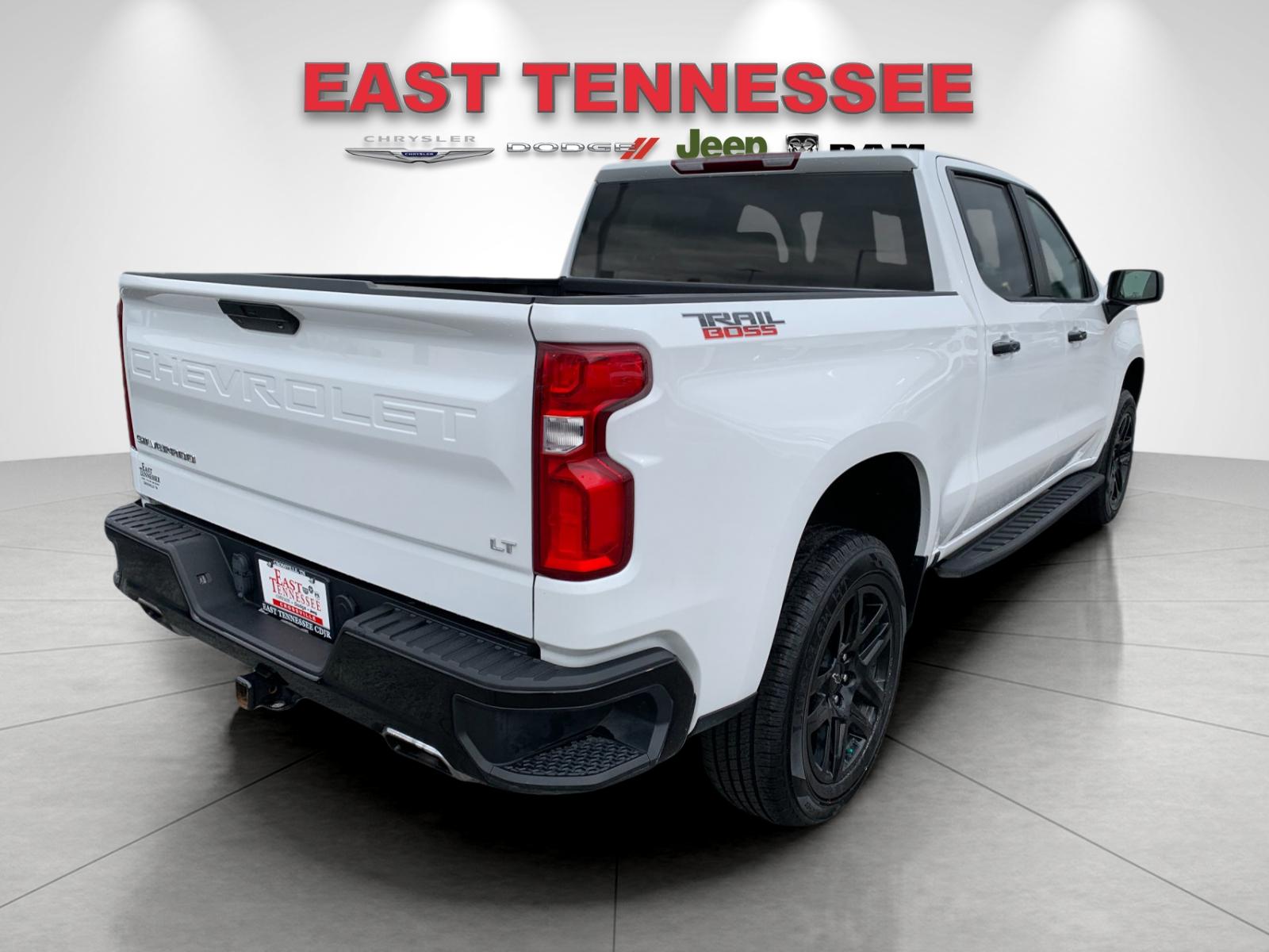 2022 Chevrolet Silverado 1500 LT Trail Boss photo 2