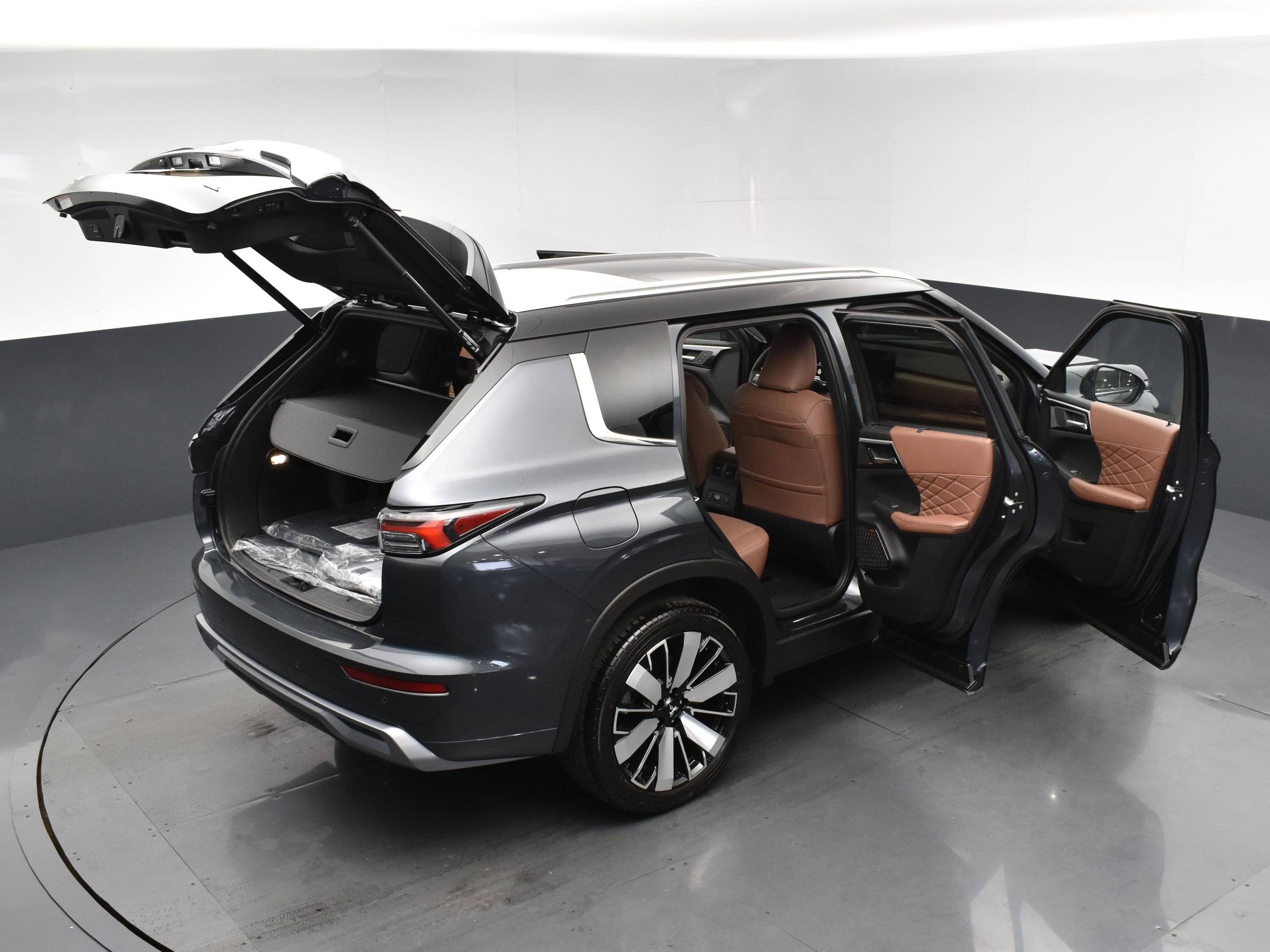 2025 Mitsubishi Outlander SEL photo 27