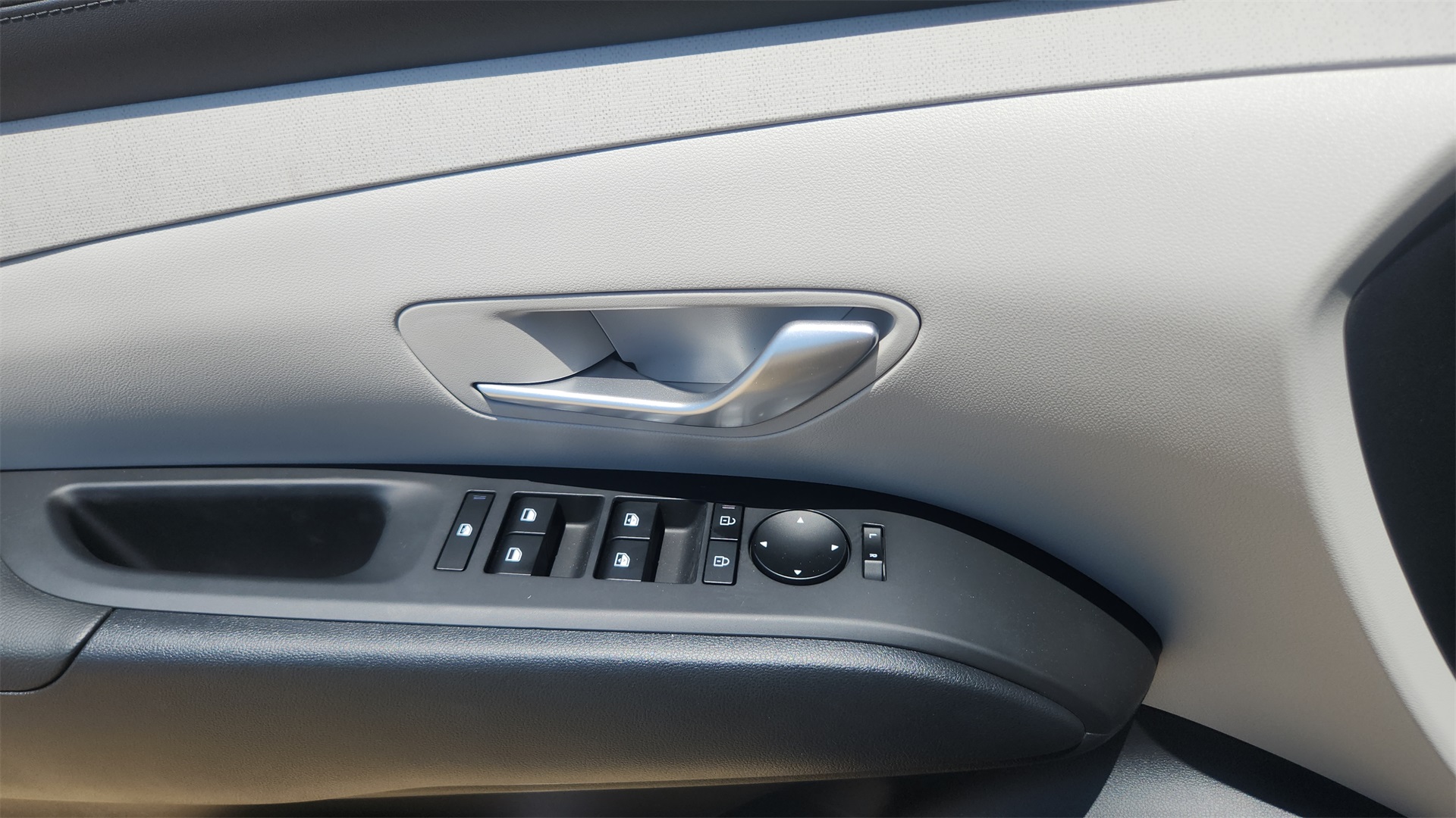 2025 Hyundai Tucson Hybrid SEL Convenience photo 15