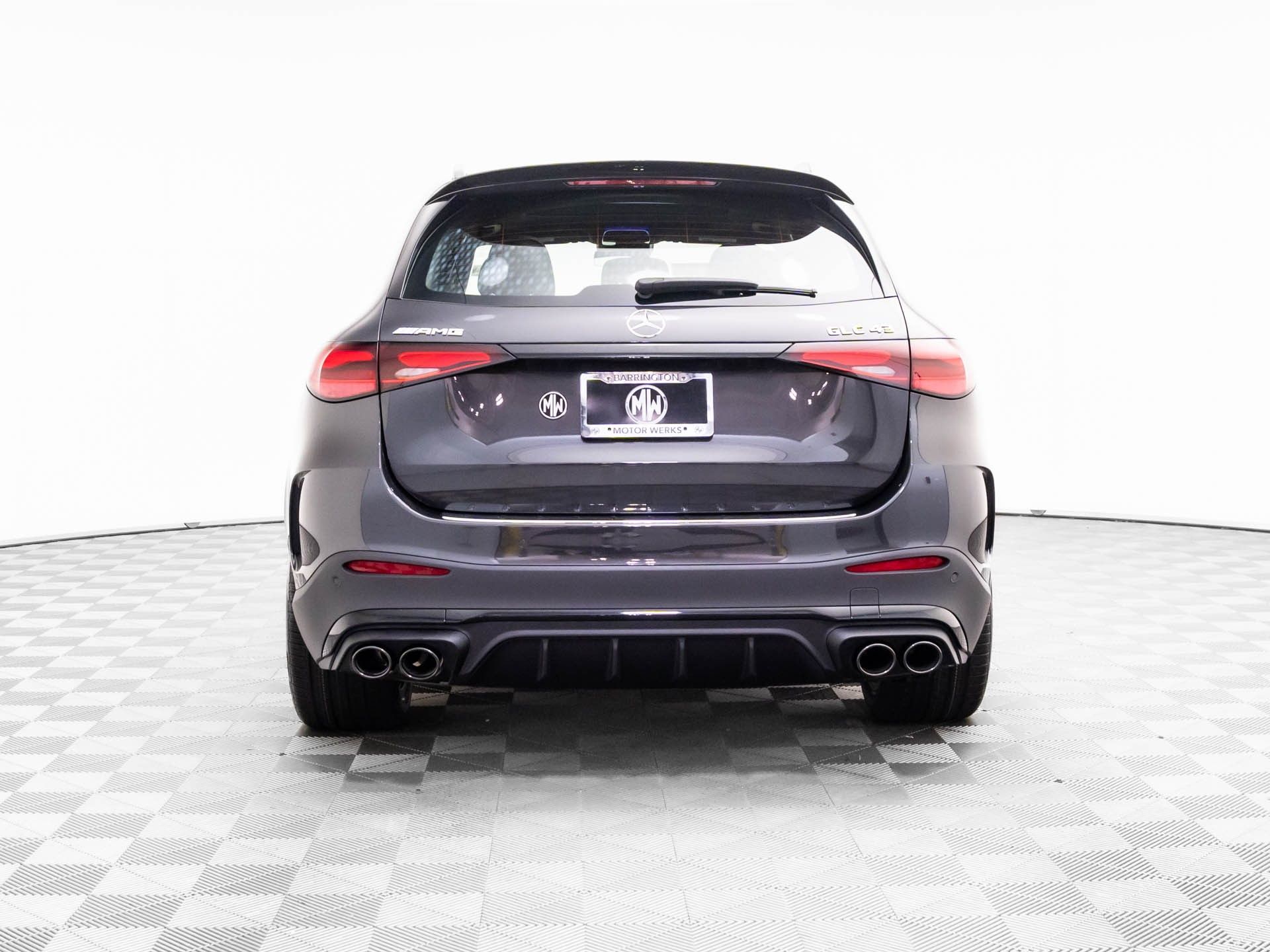 2026 Mercedes Benz GLC 43 AMG 4MATIC photo 3