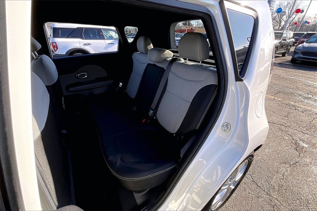 2016 KIA SOUL - Image 16