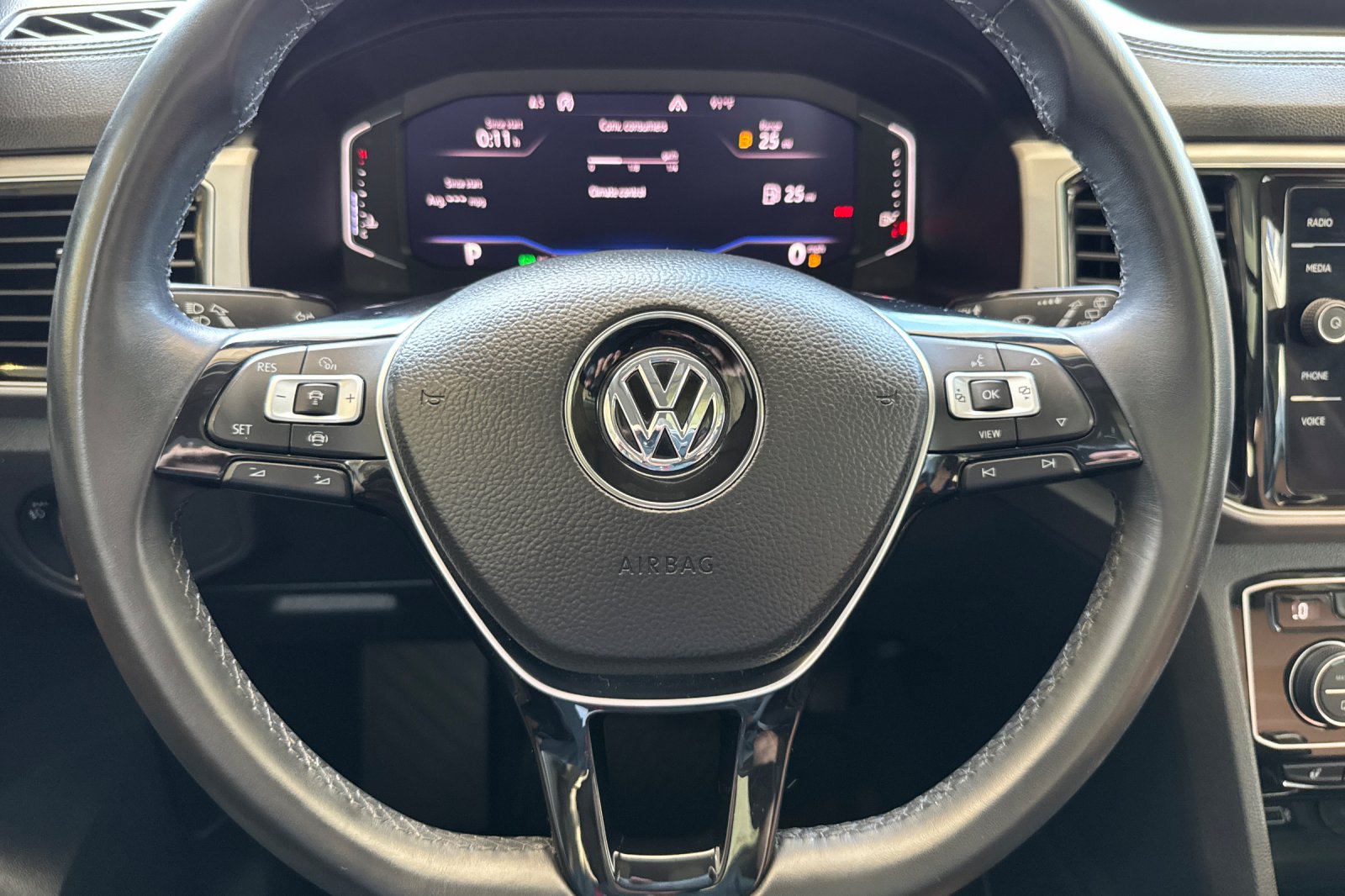 2019 Volkswagen Atlas V6 SEL Premium photo 22