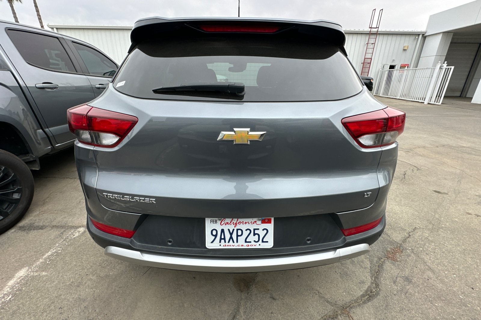 2022 Chevrolet Trailblazer LT photo 3