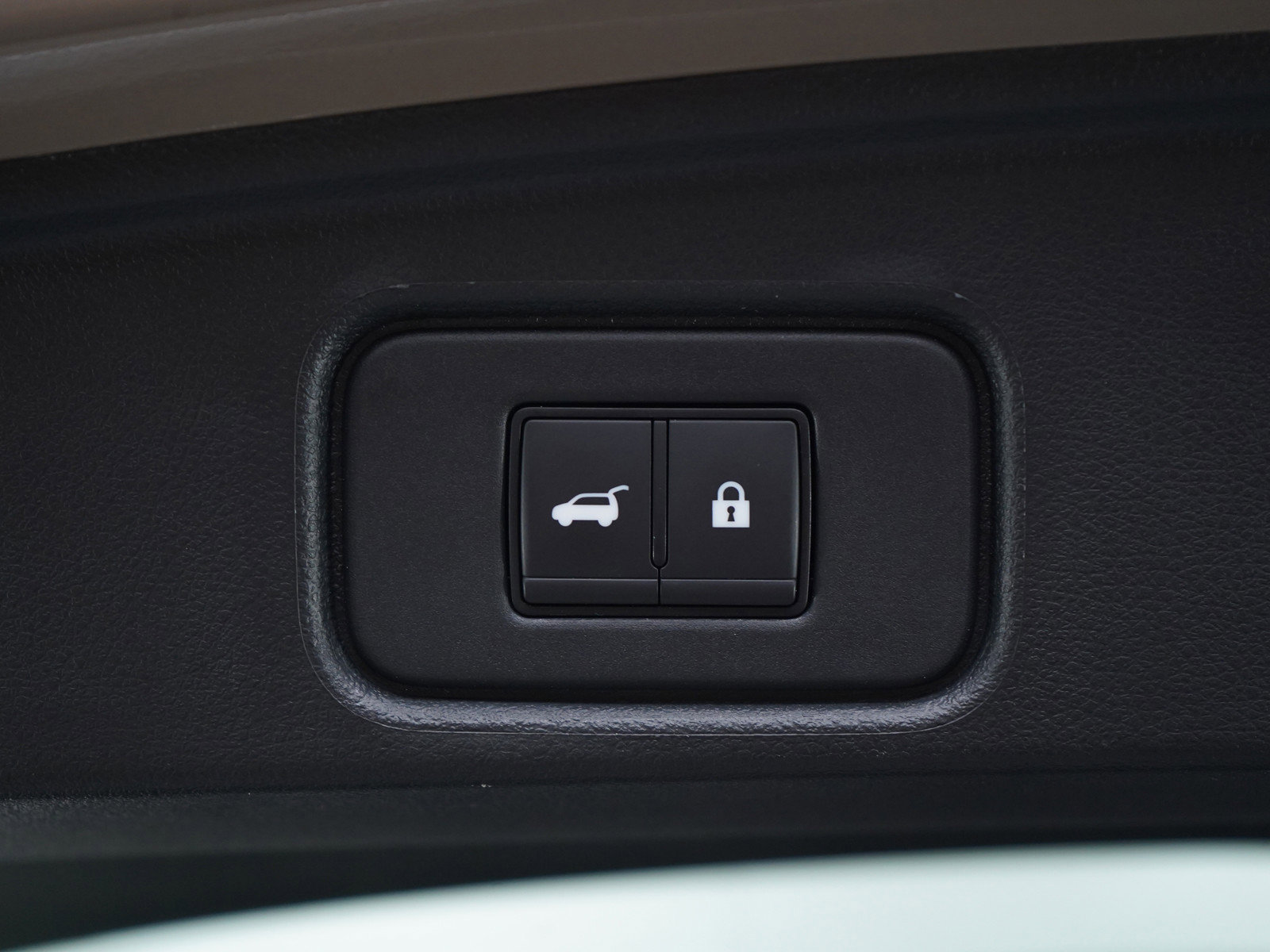 2023 Nissan Pathfinder Platinum photo 18