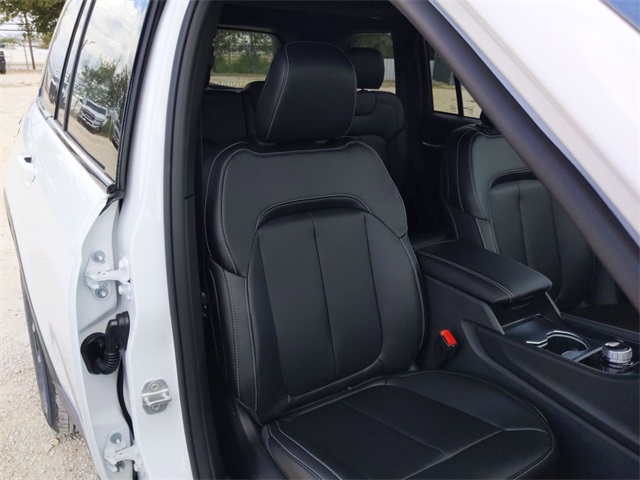 2025 Jeep Grand Cherokee Limited photo 31