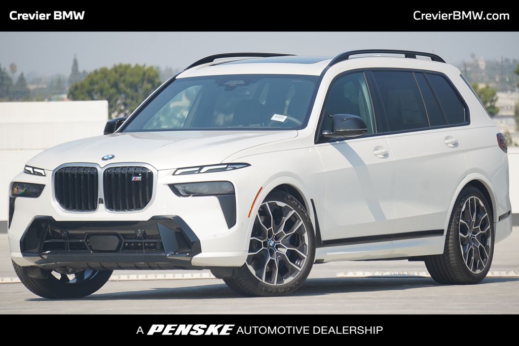 2025 BMW X7 M60i's photo