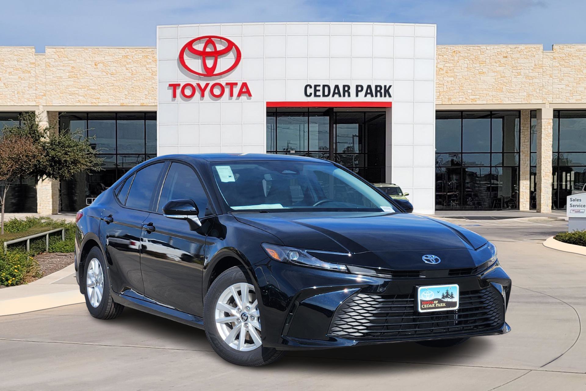 2026 Toyota Camry LE's photo