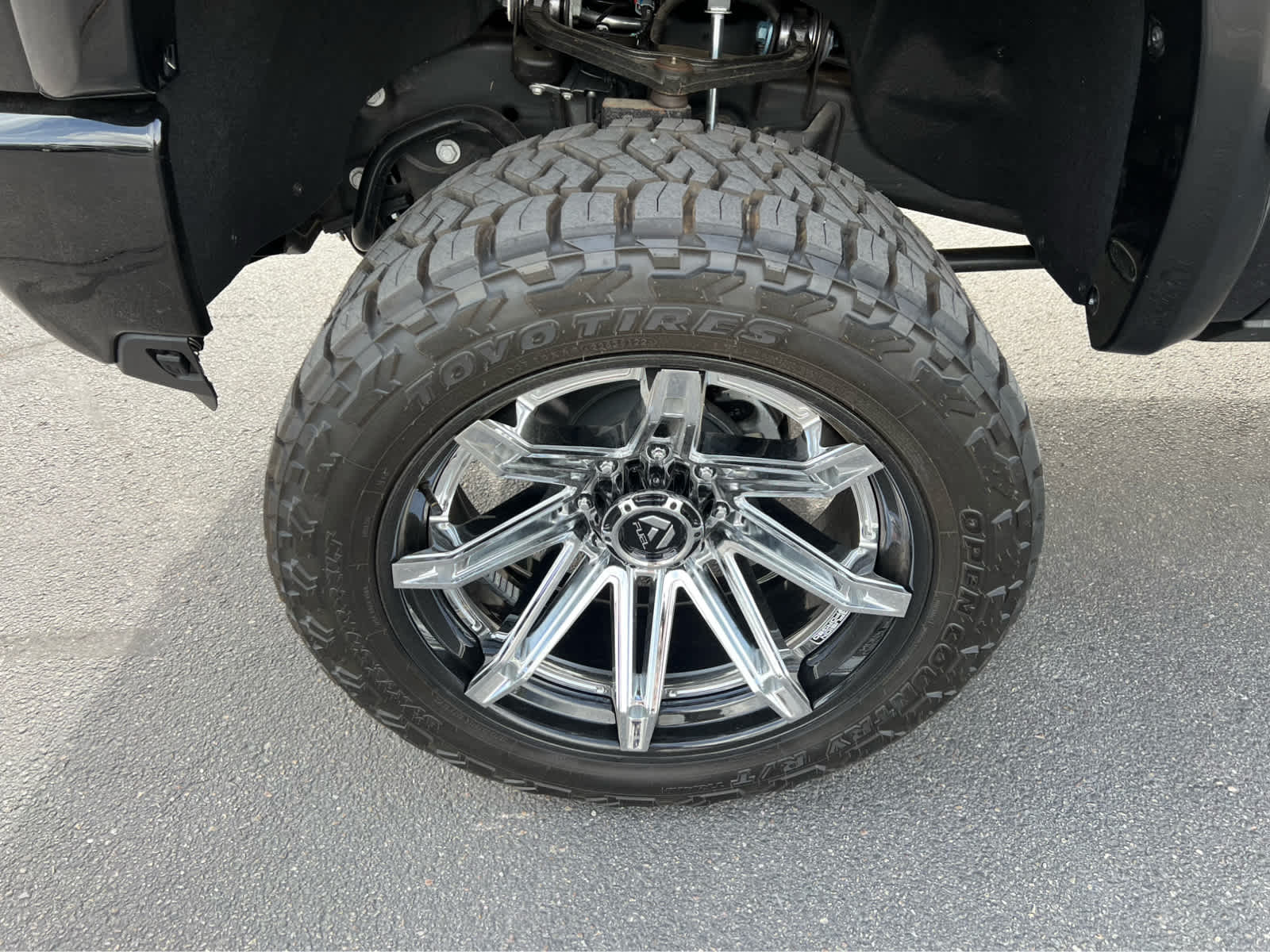 2025 Chevrolet Silverado 2500HD LT photo 10