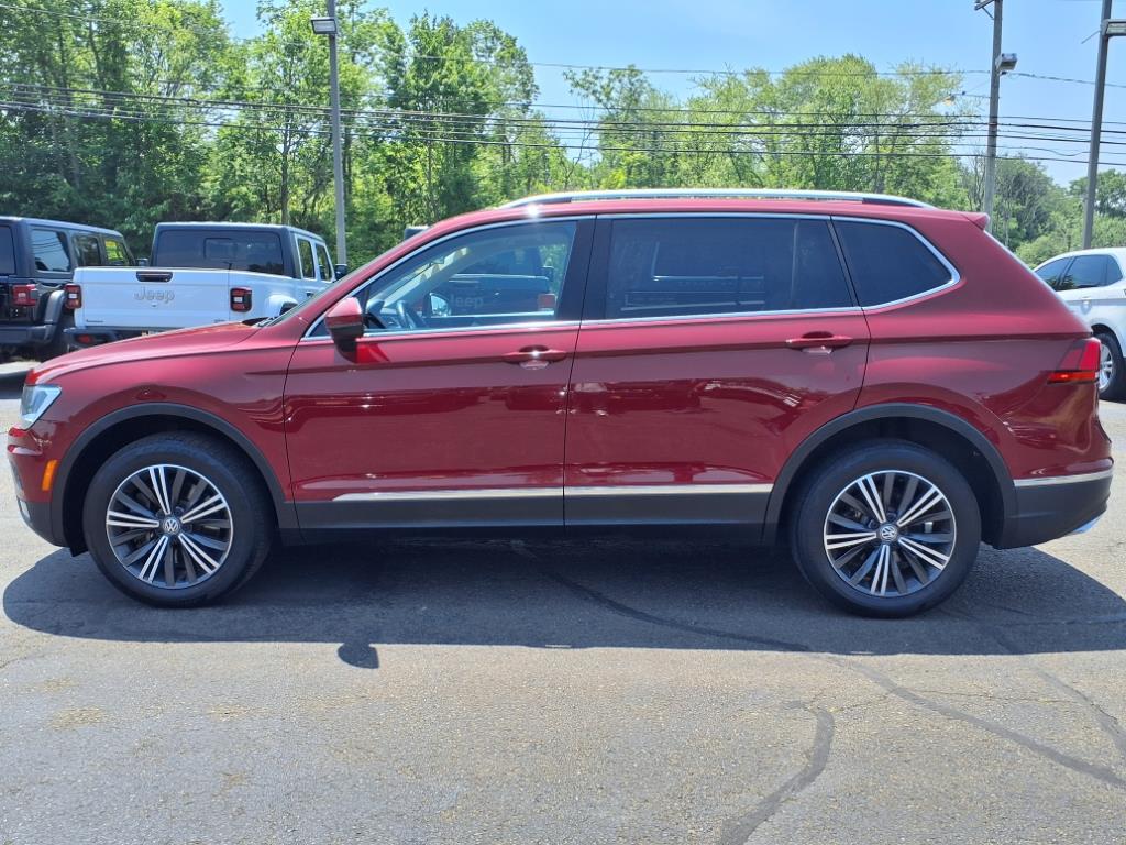 2019 Volkswagen Tiguan SEL R-Line photo 4