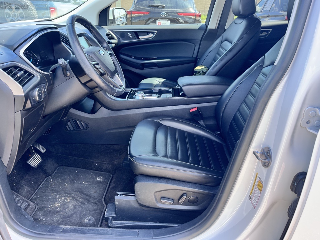 2020 Ford Edge SEL photo 7