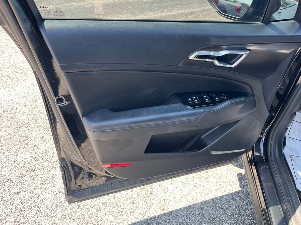 2024 Kia Sportage EX photo 3