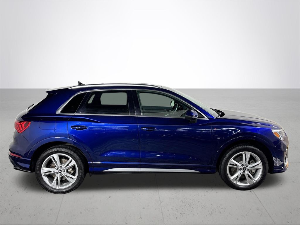 2021 Audi Q3 S line Premium Plus photo 4