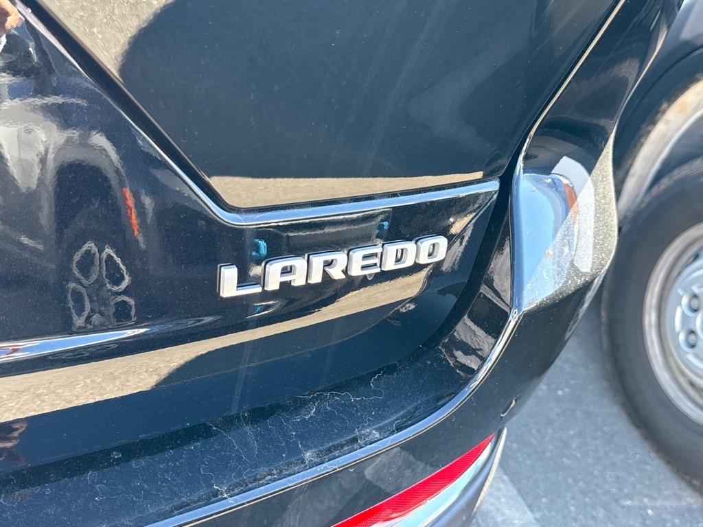 2025 Jeep Grand Cherokee Laredo photo 5