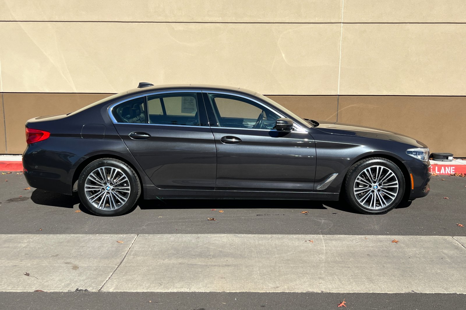 2019 Bmw 530i xDrive Sedan photo 2