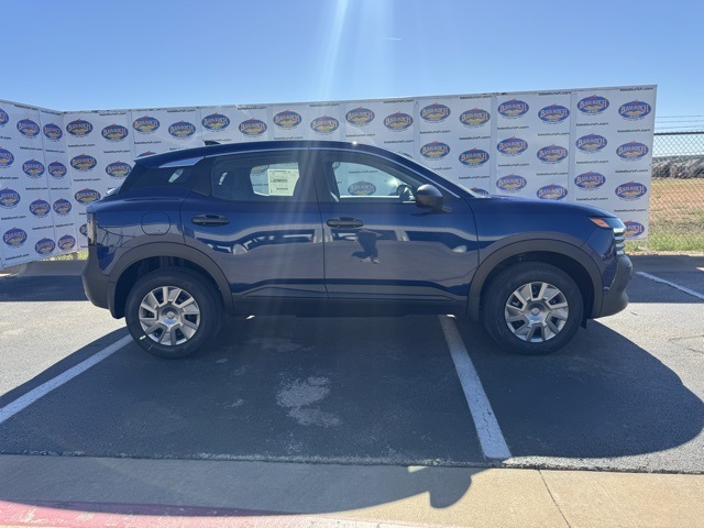 2026 Nissan KICKS S's photo