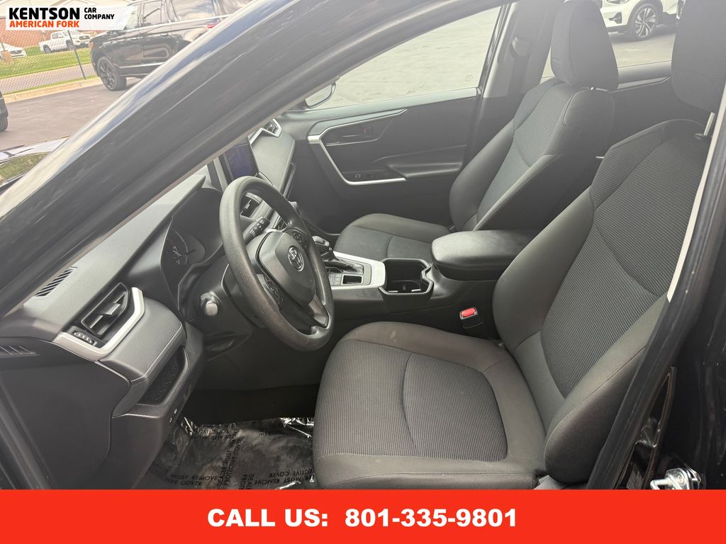 2024 Toyota RAV4 LE photo 23