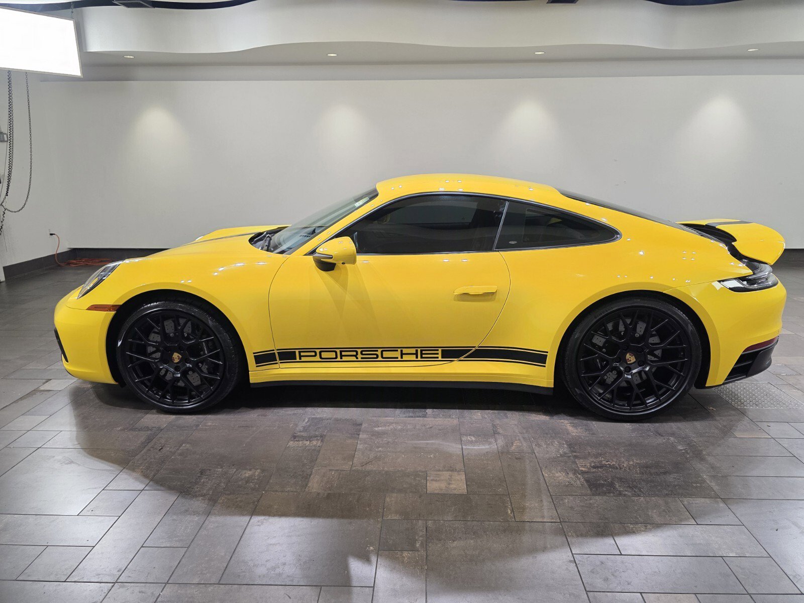 2023 Porsche 911 GTS Coupe photo 3