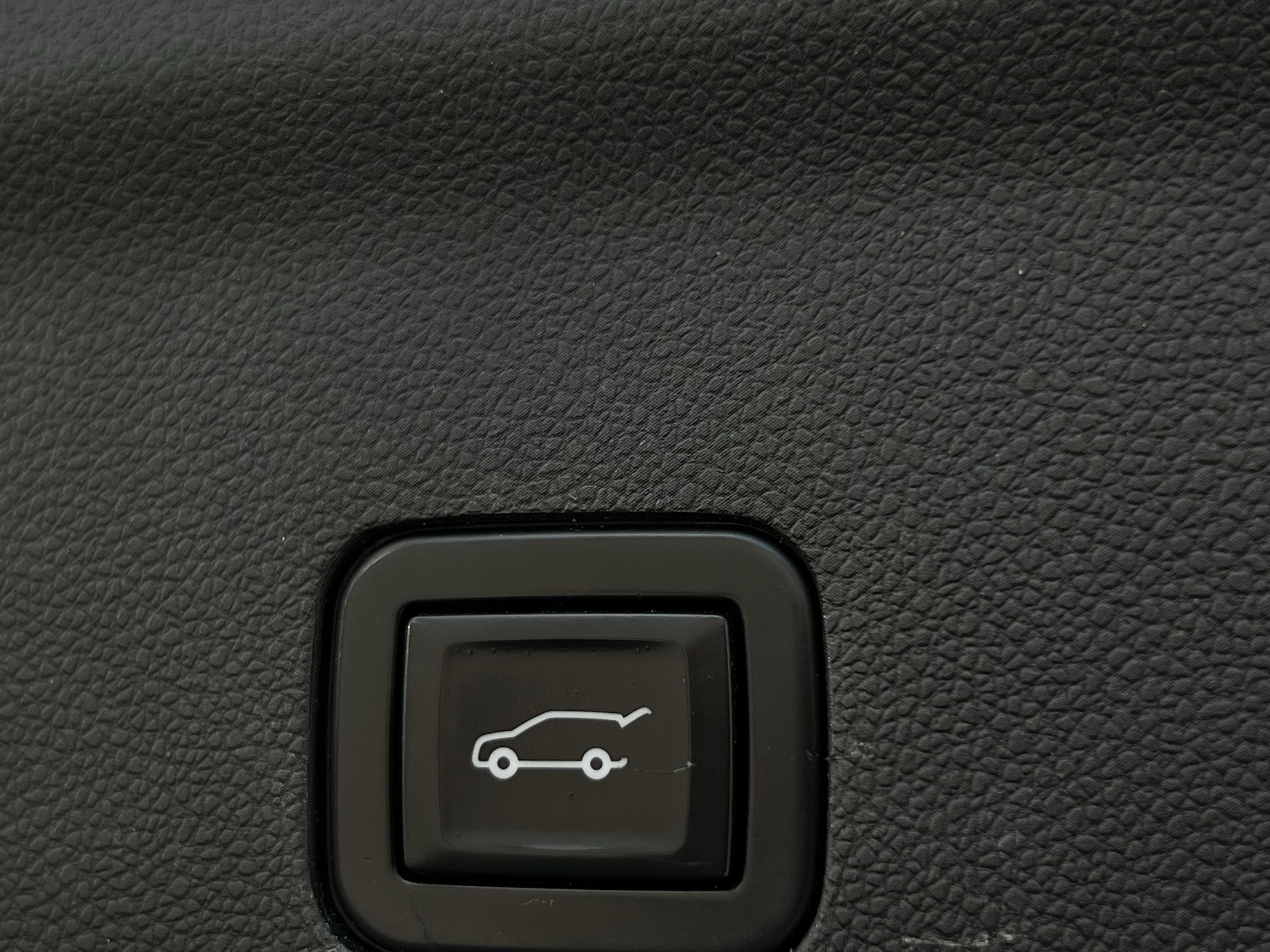 2021 Chevrolet Tahoe High Country photo 24