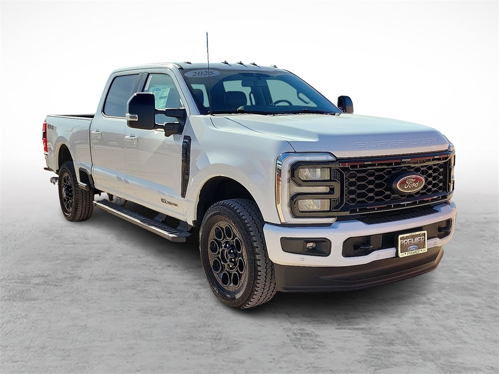 2025 Ford F-350 Super Duty Lariat's photo