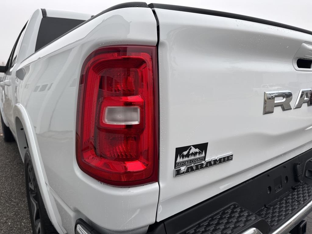 2025 Ram 1500 Laramie photo 7