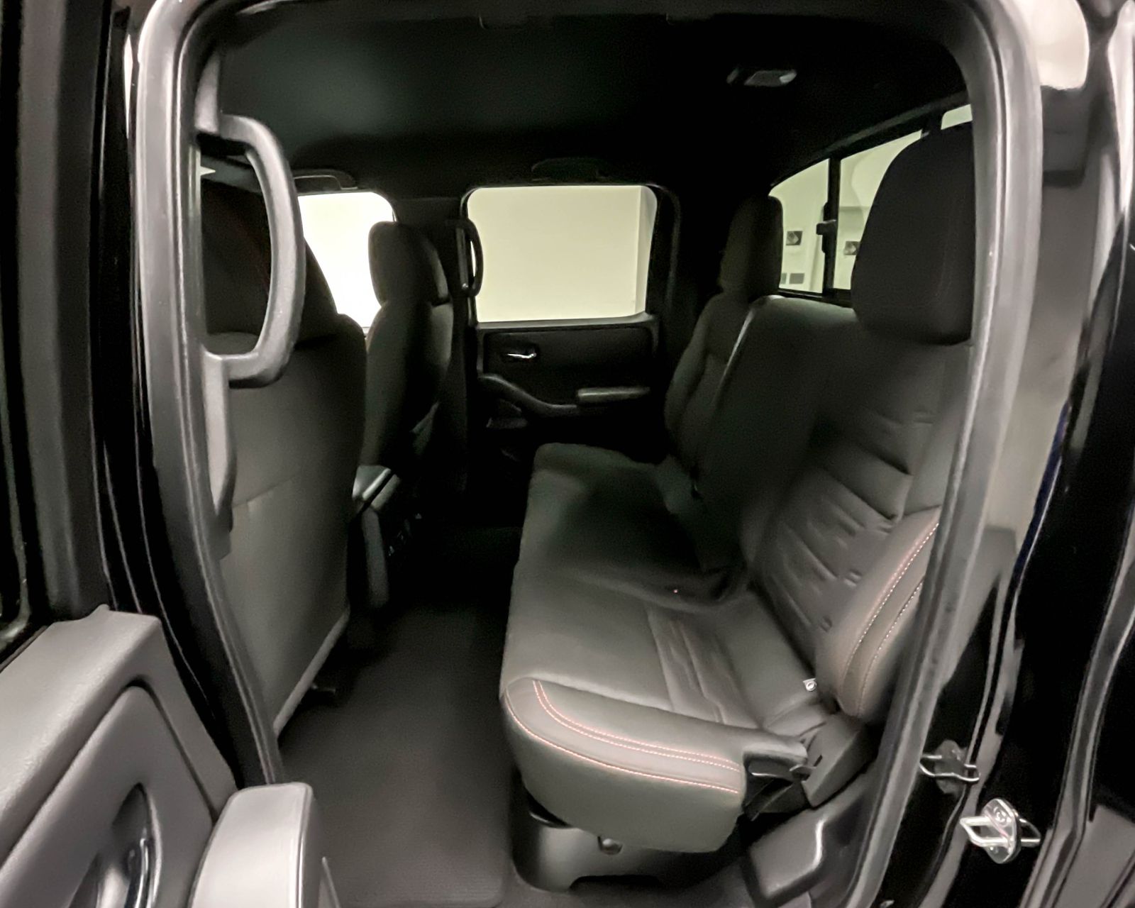 2023 Nissan Frontier PRO-4X photo 19