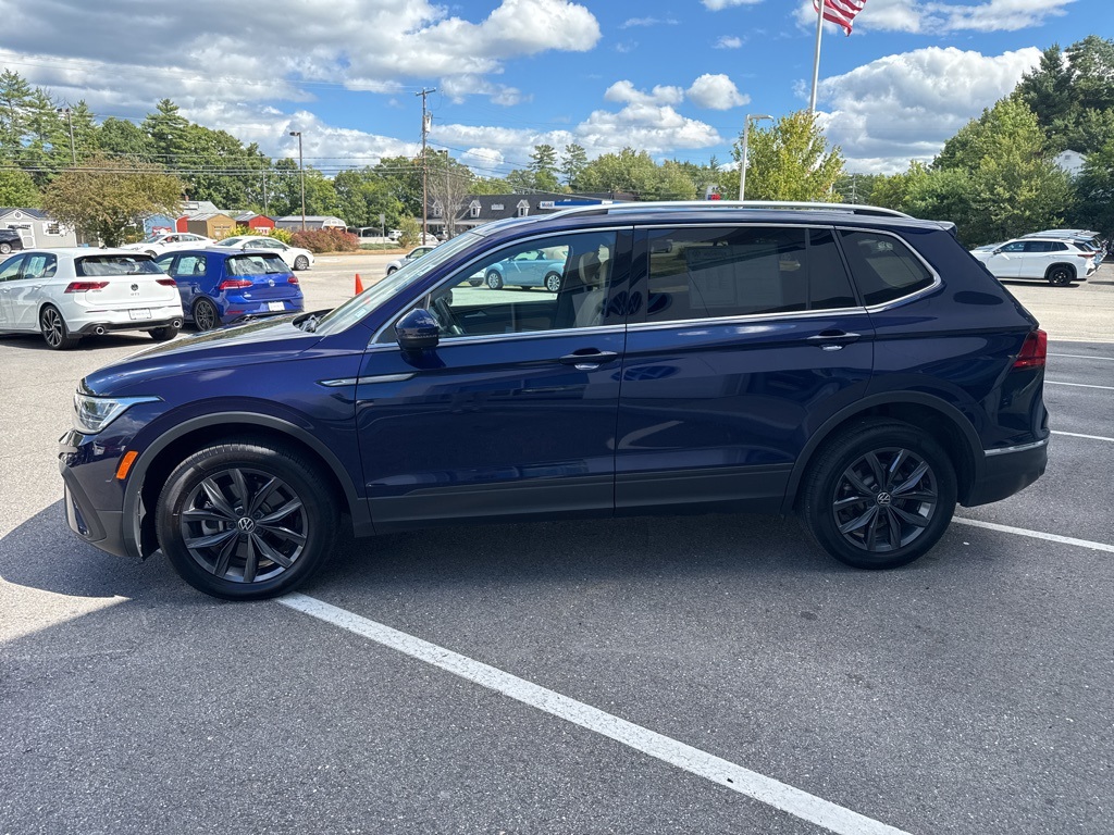 2022 Volkswagen Tiguan SE photo 3