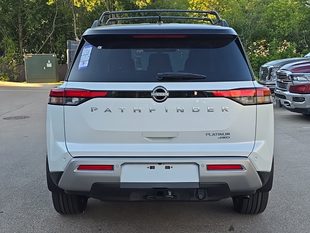 2025 Nissan Pathfinder Platinum photo 5