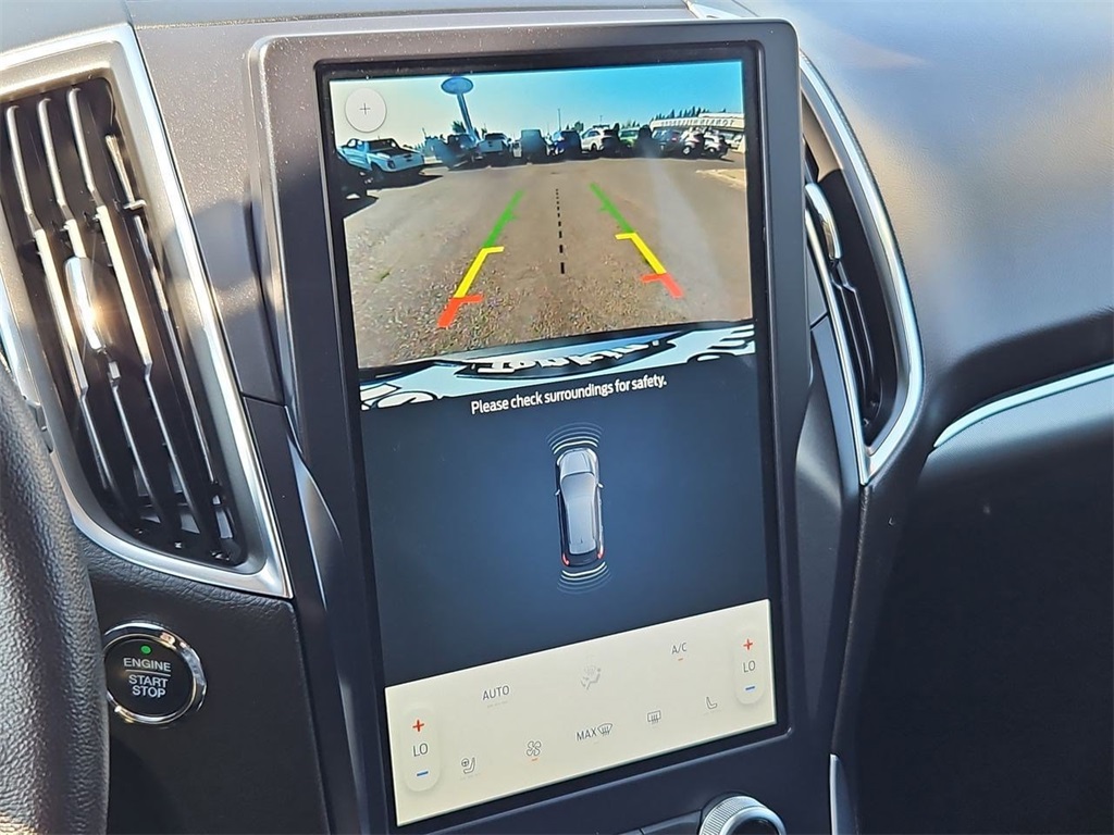 2023 Ford Edge Titanium photo 17