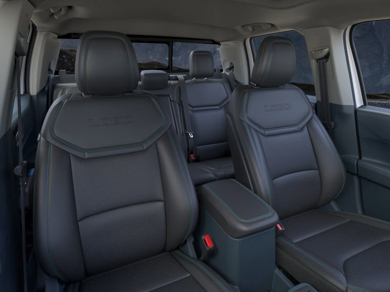 2025 Ford Maverick photo 9