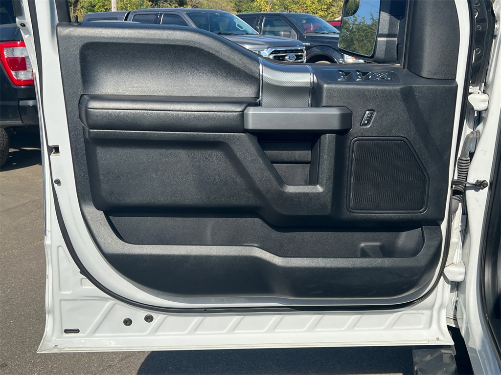 2017 Ford F-150 XLT photo 12