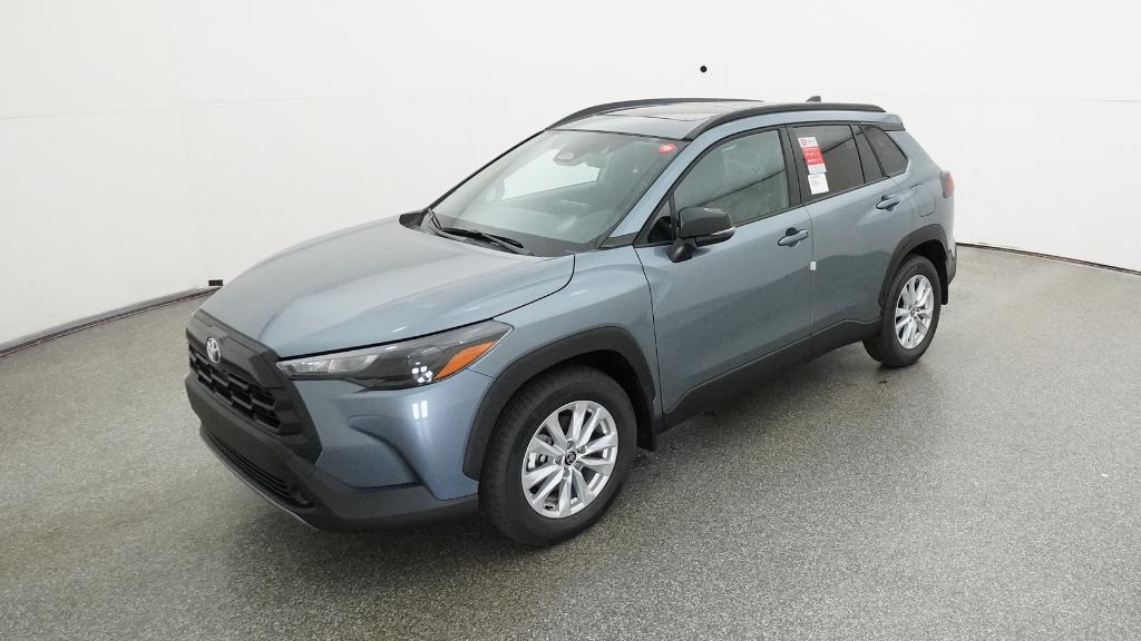 2026 Toyota Corolla Cross LE's photo
