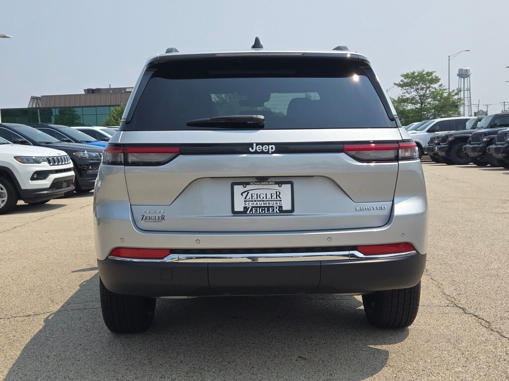 2025 Jeep Grand Cherokee Limited photo 13