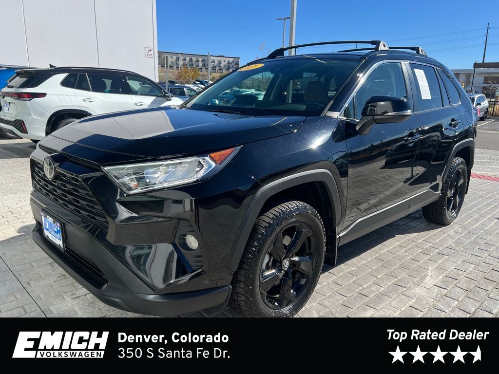 2021 Toyota RAV4 XLE's photo