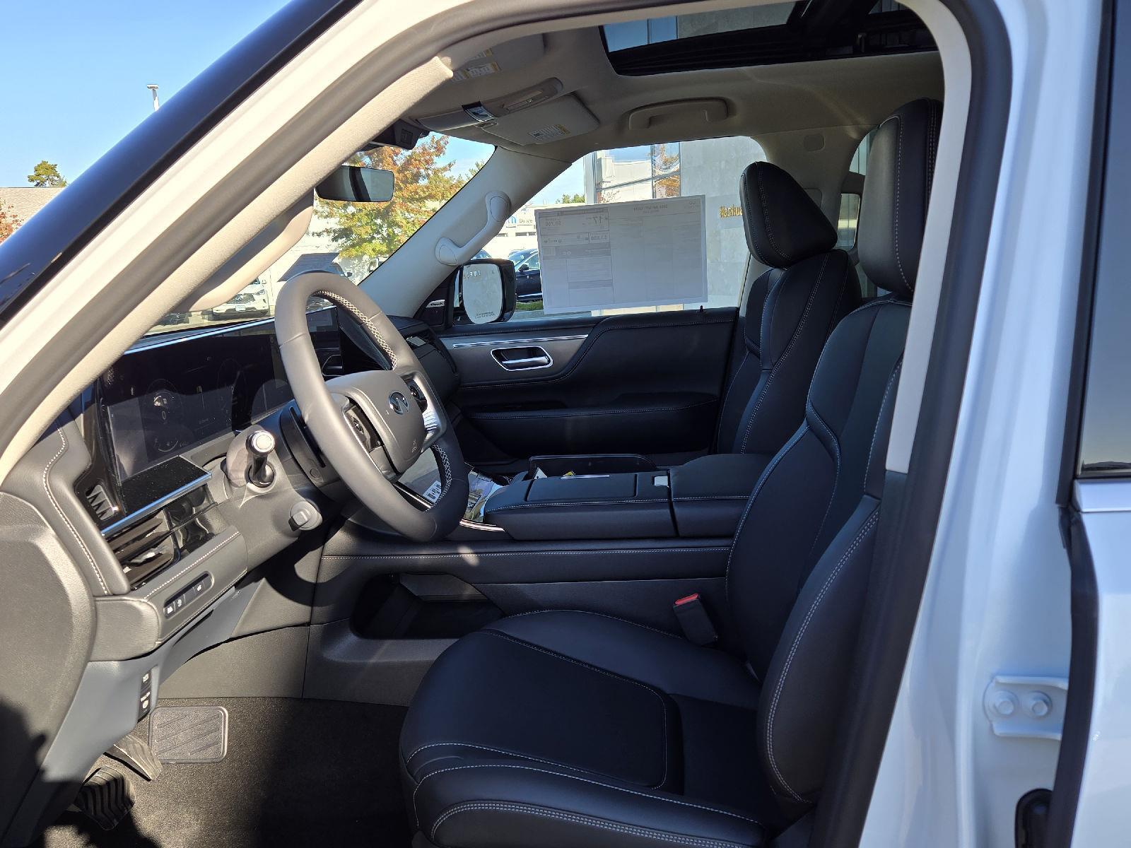 2026 Infiniti QX80 Pure photo 2