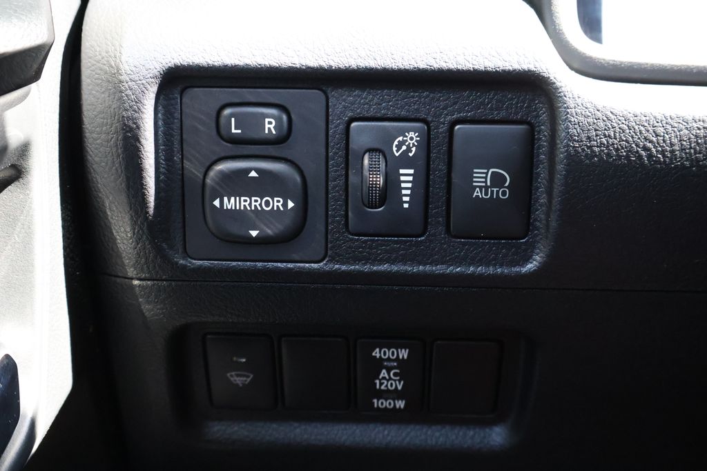 2020 Toyota 4Runner TRD Off-Road photo 28