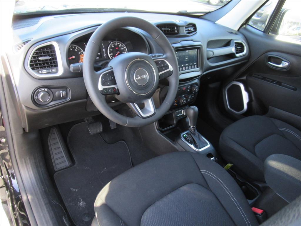 2021 Jeep Renegade Sport photo 14