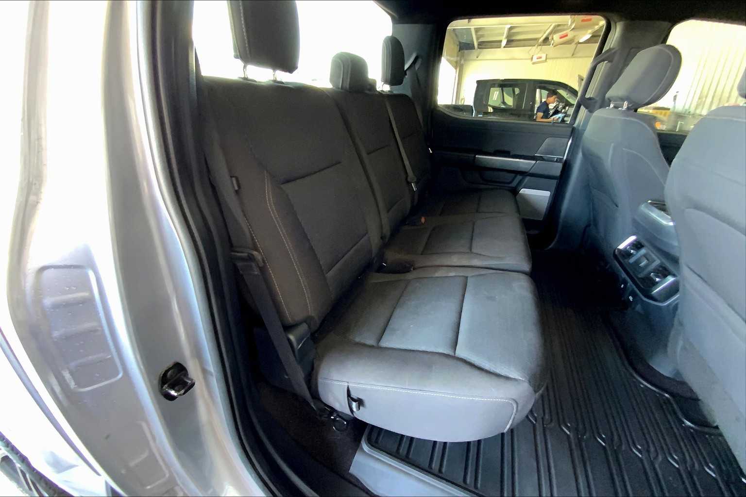 2021 Ford F-150 XLT photo 16
