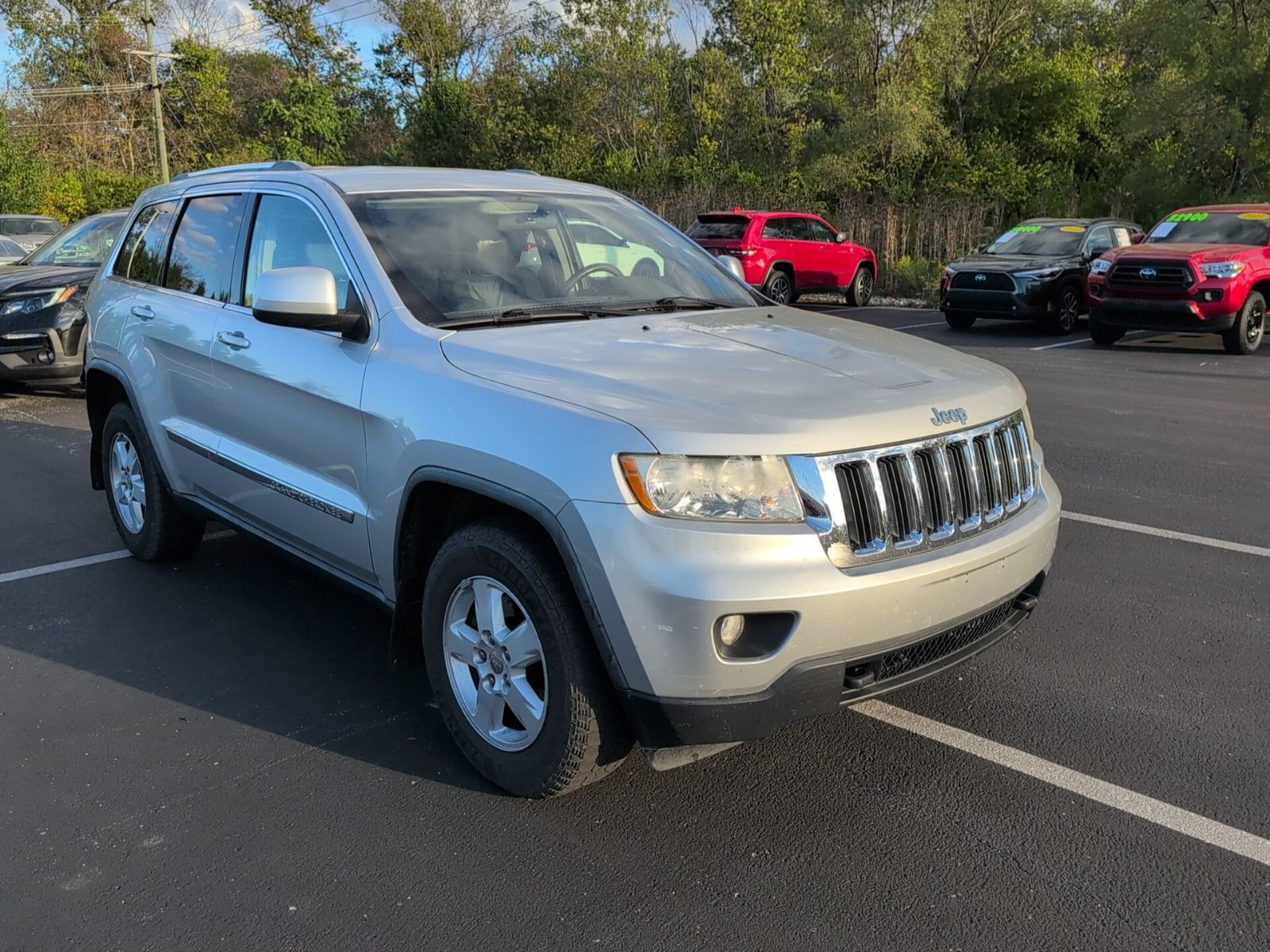 2011 Jeep Grand Cherokee Laredo photo 6