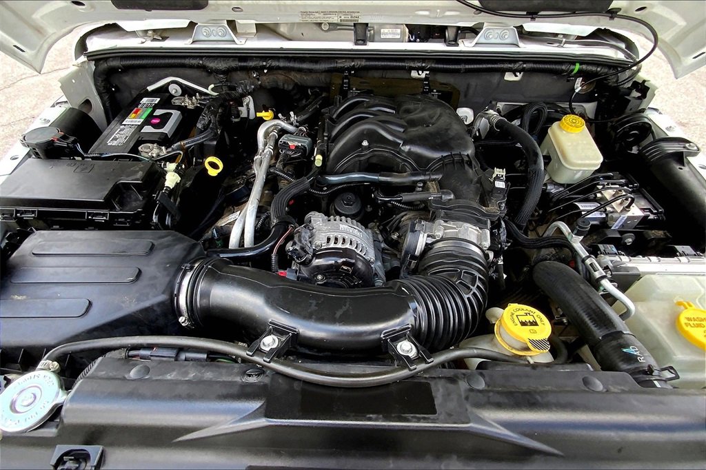 2013 Jeep Wrangler Unlimited Sahara photo 10