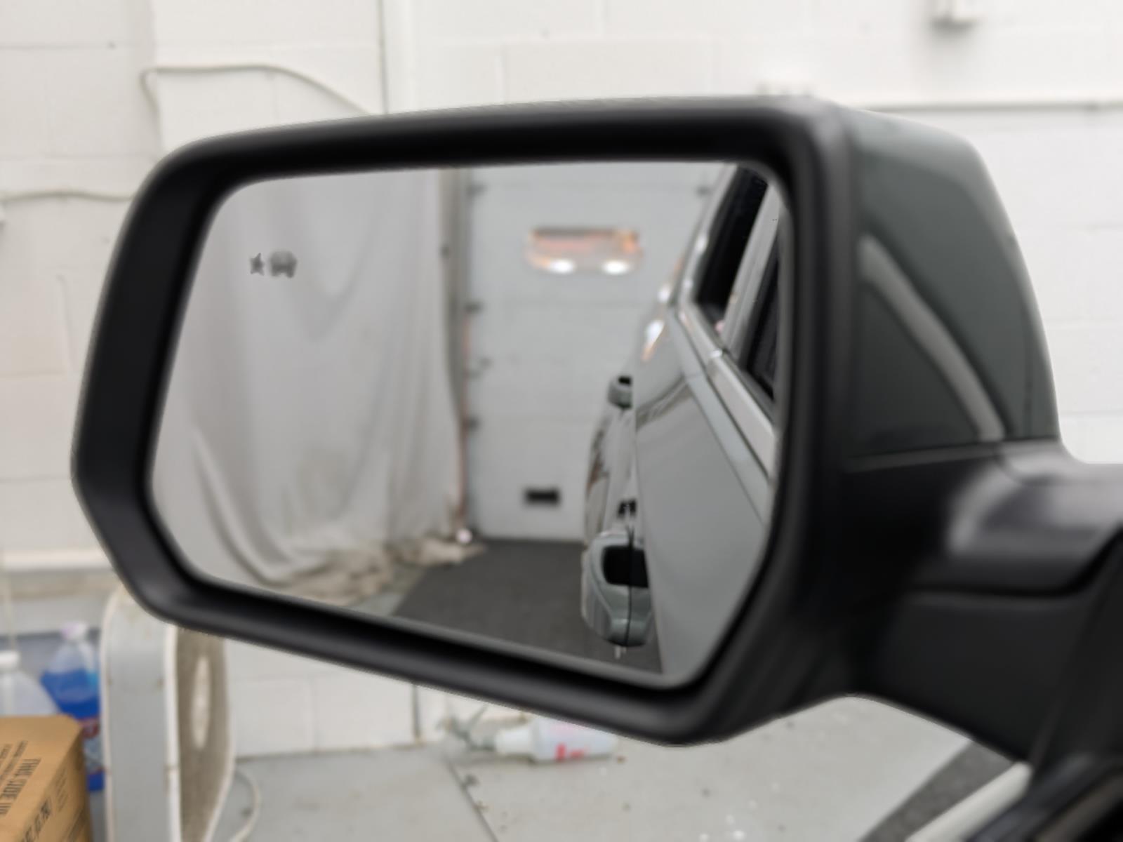 2023 Chevrolet Traverse Cloth photo 14