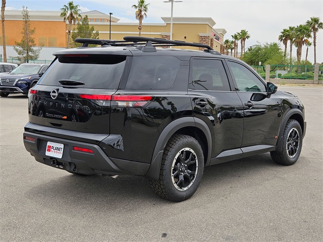 2025 Nissan Pathfinder Rock Creek photo 3