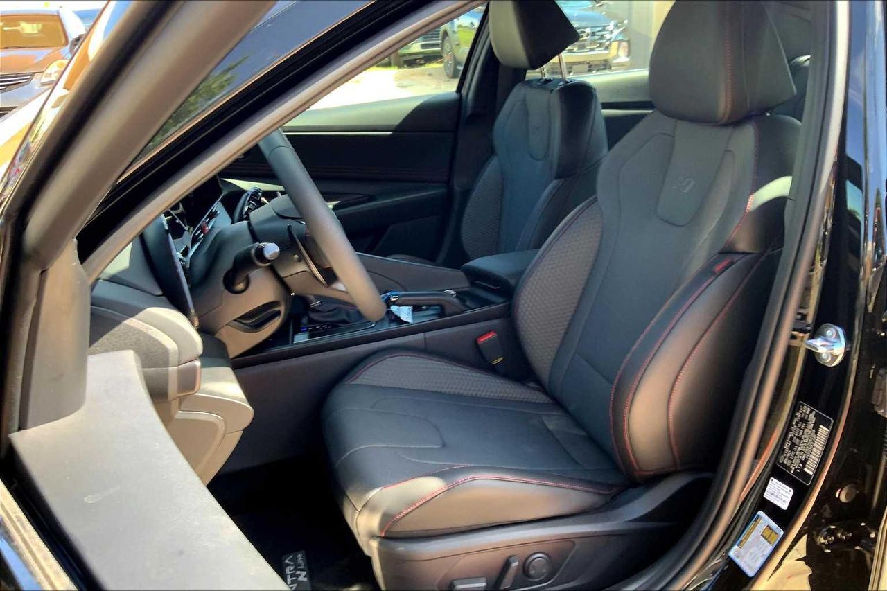 2025 Hyundai Elantra N Line photo 7