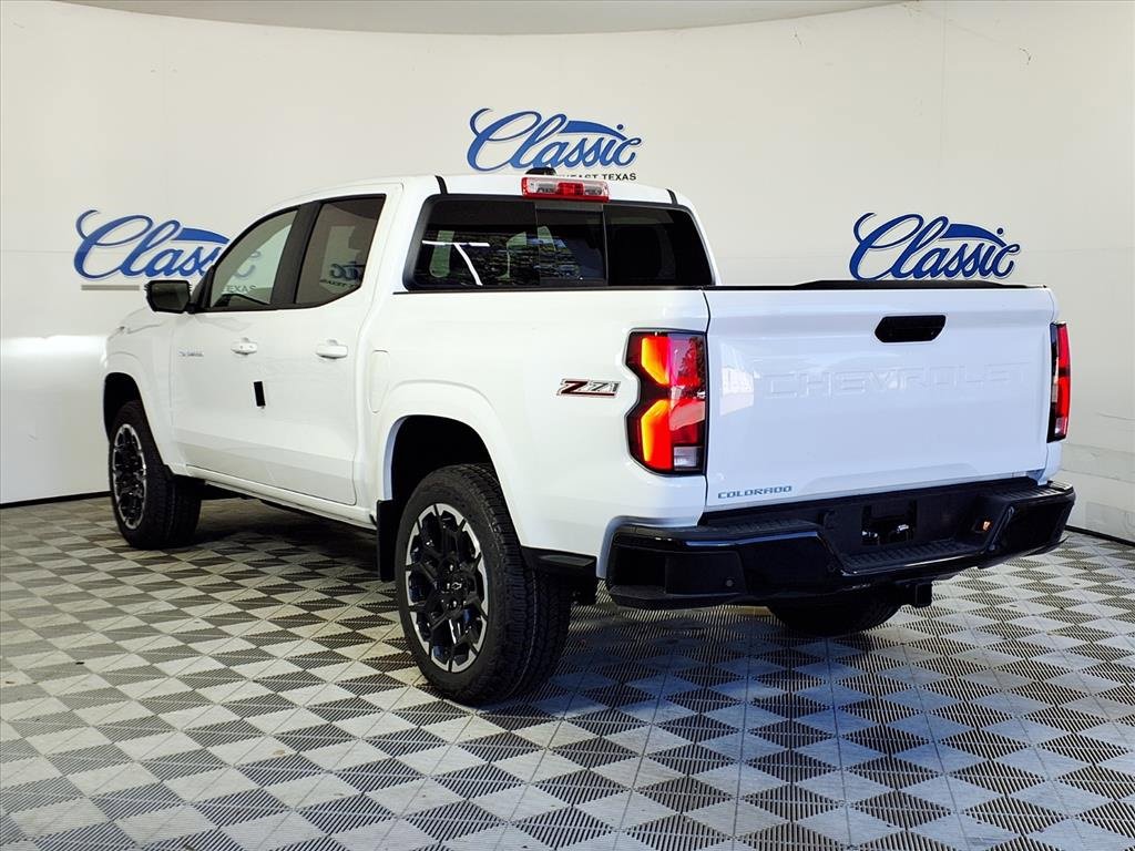 2026 Chevrolet Colorado Z71 photo 2